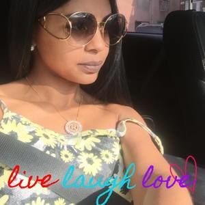 Meet your Posher, Rafaela